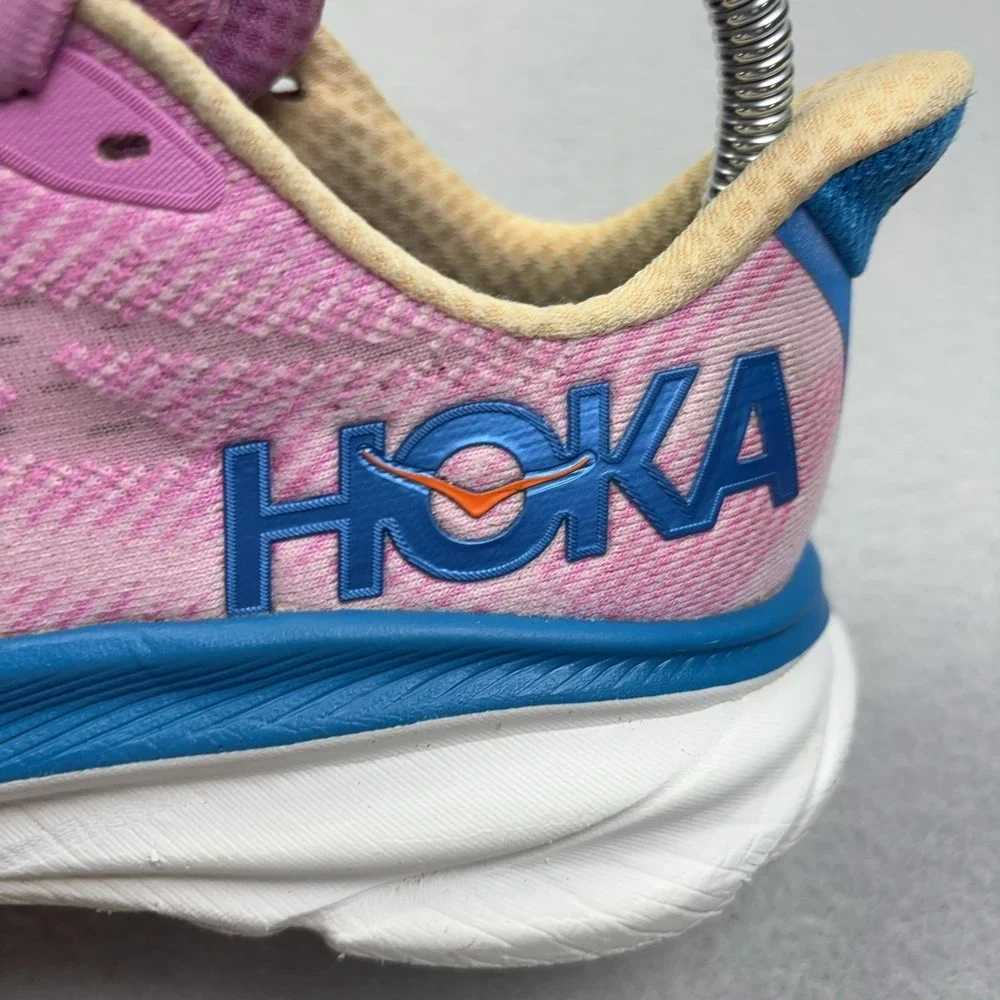 Hoka One One Clifton 9 Shoes Womens Size 6.5 Pink Running Sneakers 1127896 CSLC